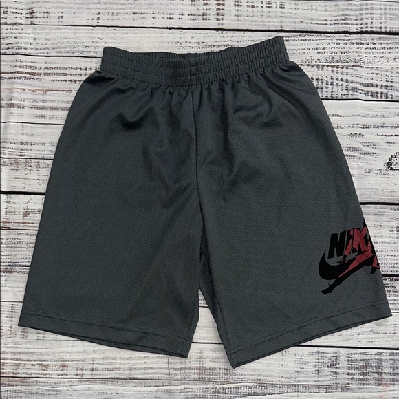 Jordan Gray Athletic Shorts‎ Lightweight Breathable Sz. M - Picture 1 of 5